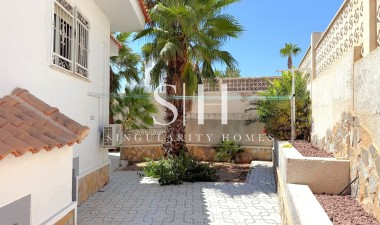 Återförsäljning - Villa - San Miguel de Salinas - BLUE LAGOON