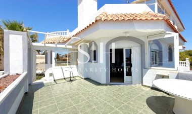 Återförsäljning - Villa - San Miguel de Salinas - BLUE LAGOON