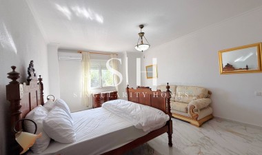 Återförsäljning - Villa - San Miguel de Salinas - BLUE LAGOON