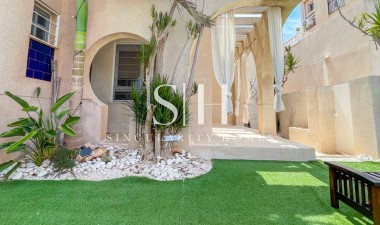 Återförsäljning - Hus - Torrevieja - La Siesta - El Salado -  Torreta
