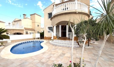 Odsprzedaż - Villa - Orihuela Costa - Costa Blanca