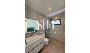 Odsprzedaż - Villa - Benijofar - Costa Blanca