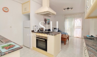 Wiederverkauf - Wohnung - Orihuela Costa - PAU 8