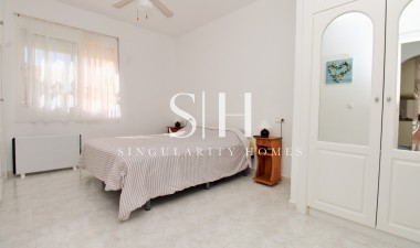 Wiederverkauf - Wohnung - Orihuela Costa - PAU 8