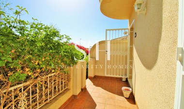 Wiederverkauf - Wohnung - Orihuela Costa - PAU 8