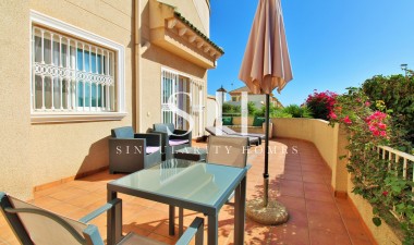 Wiederverkauf - Wohnung - Orihuela Costa - PAU 8