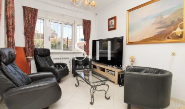 Resale - Villa - Orihuela Costa - Playa Flamenca
