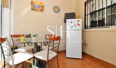 Wiederverkauf - Haus - Orihuela Costa - Villamartin
