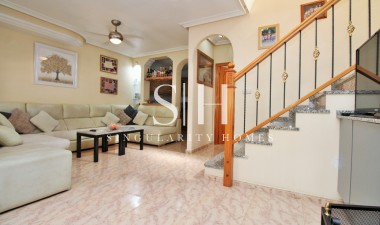 Wiederverkauf - Haus - Orihuela Costa - Villamartin