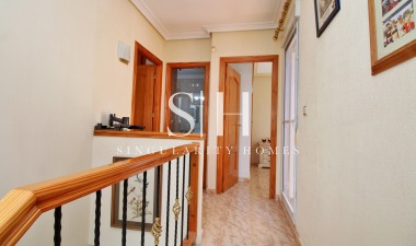 Wiederverkauf - Haus - Orihuela Costa - Villamartin