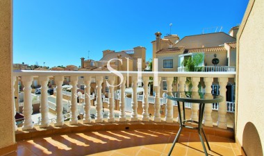Wiederverkauf - Haus - Orihuela Costa - Villamartin