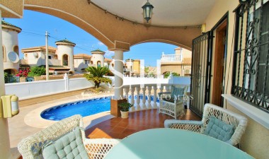 Återförsäljning - Villa - Orihuela Costa - Villamartin