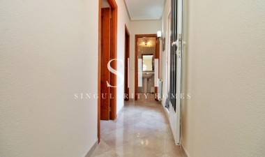 Återförsäljning - Villa - Orihuela Costa - Villamartin