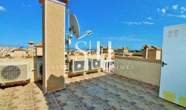 Återförsäljning - Villa - Orihuela Costa - Villamartin
