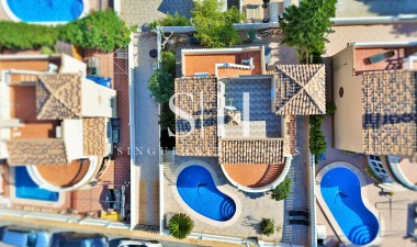 Återförsäljning - Villa - Orihuela Costa - Villamartin
