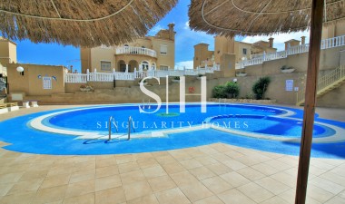 Återförsäljning - Villa - Orihuela Costa - Villamartin