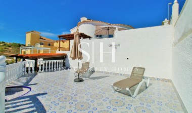 Återförsäljning - Villa - Orihuela Costa - Villamartin