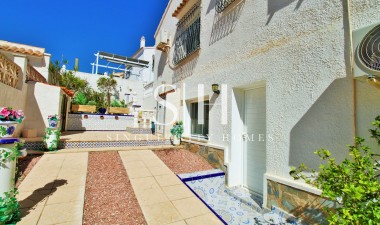 Återförsäljning - Villa - Orihuela Costa - Villamartin