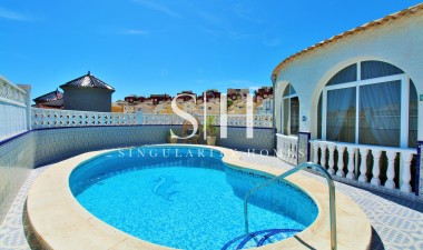 Återförsäljning - Villa - Orihuela Costa - Villamartin