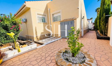 Resale - Villa - Ciudad Quesada