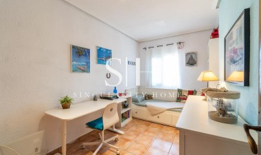 Reventa - Villa - Orihuela Costa - Los Balcones