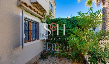 Reventa - Villa - Orihuela Costa - Playa Flamenca