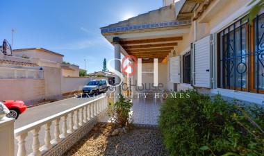 Reventa - Villa - Orihuela Costa - Playa Flamenca