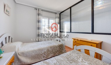 Reventa - Villa - Orihuela Costa - Playa Flamenca
