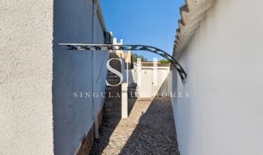 Odsprzedaż - Villa - Torrevieja - Costa Blanca