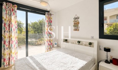 Resale - Apartment / flat - Orihuela Costa - Punta Prima