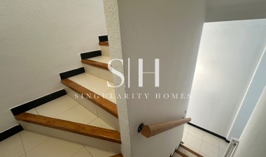 Resale - House - La Mata - Costa Blanca