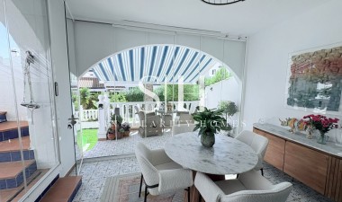 Resale - Villa - Orihuela Costa - Costa Blanca