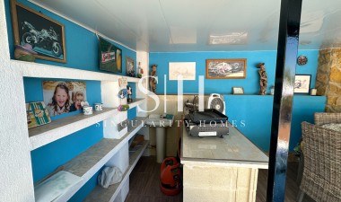 Resale - Villa - San Miguel de Salinas - Inland