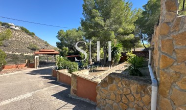Resale - Villa - San Miguel de Salinas - Inland