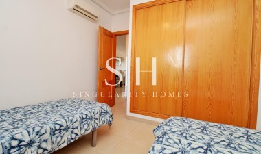 Resale - Apartment / flat - Orihuela Costa - Villamartin