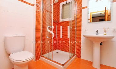 Resale - Apartment / flat - Orihuela Costa - Villamartin