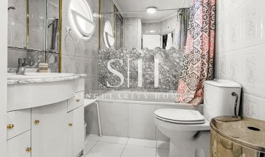 Resale - Apartment / flat - Orihuela Costa - Los Altos *