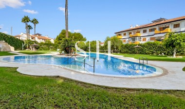 Resale - Apartment / flat - Mil Palmeras