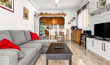 Resale - Apartment / flat - Mil Palmeras
