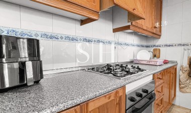 Resale - Apartment / flat - Mil Palmeras