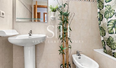 Resale - Apartment / flat - Mil Palmeras