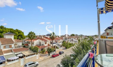 Resale - Apartment / flat - Mil Palmeras
