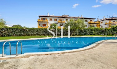 Resale - Apartment / flat - Mil Palmeras