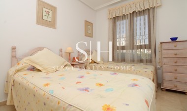 Resale - Apartment / flat - Orihuela Costa - PAU 8