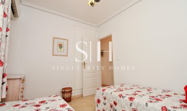 Resale - Apartment / flat - Orihuela Costa - PAU 8