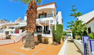 Resale - Apartment / flat - Orihuela Costa - PAU 8