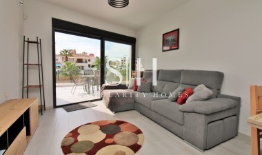 Resale - Apartment / flat - Orihuela Costa - PAU 8