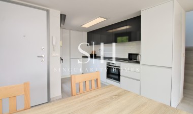 Resale - Apartment / flat - Orihuela Costa - PAU 8