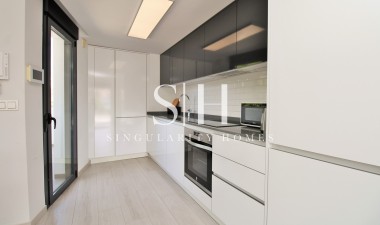 Resale - Apartment / flat - Orihuela Costa - PAU 8