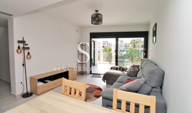 Resale - Apartment / flat - Orihuela Costa - PAU 8